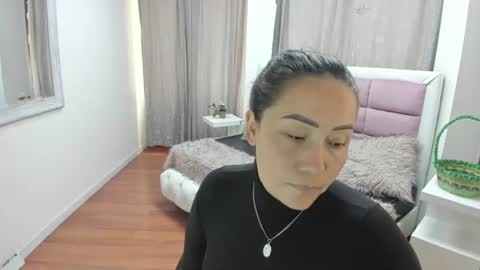 gabriela online show from June 12, 5:12 pm