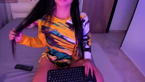 Snapshot of gabydesire chatting on October 22, 4:48 am GABY DESIRE online show from October 22, 4:48 am