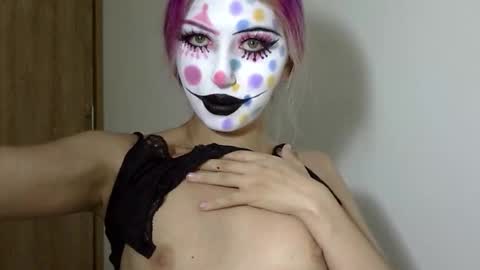 gabygumms online show from December 4, 7:24 pm