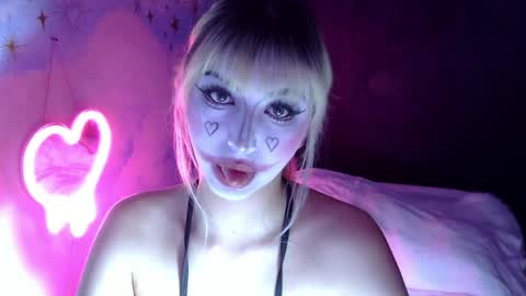 gabygumms online show from June 6, 5:35 am