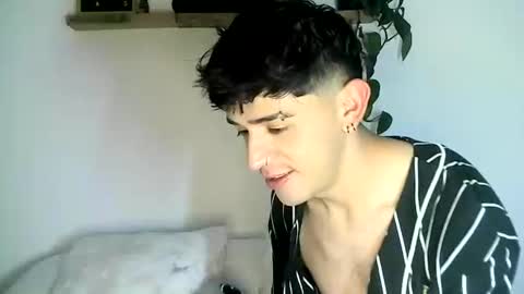 Gael Garca online show from February 13, 5:44 am