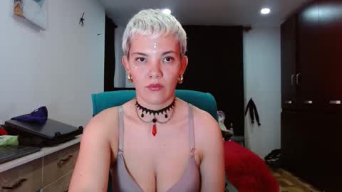 Gaia Plath online show from March 18, 2:28 am