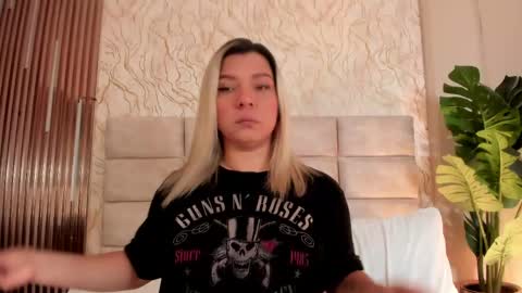 gaia_stonne online show from June 8, 1:12 pm