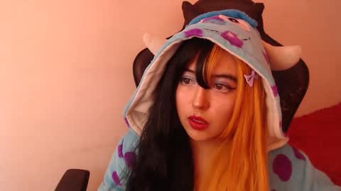 Kate 3 online show from December 17, 7:20 pm