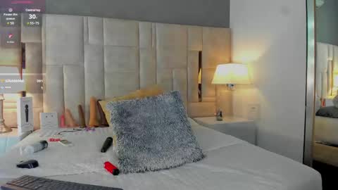  Gale  online show from January 30, 11:34 pm