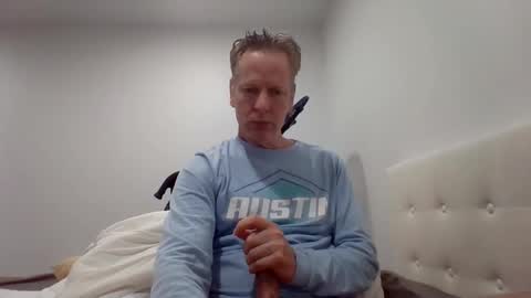 gamerboy200 online show from April 2, 1:18 pm