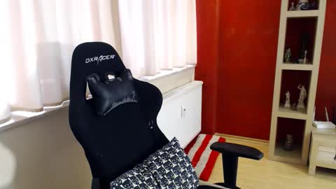 GangstaLover online show from February 8, 6:06 am