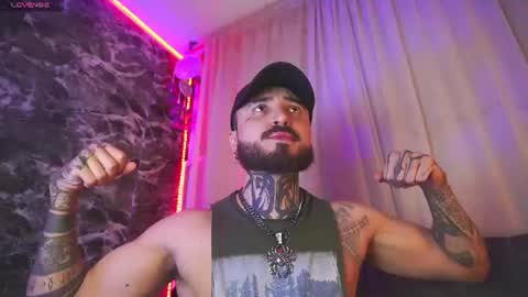 Chris  Dont forget to gift me thumb up Its very important to me and makes me happy AF  online show from June 18, 6:08 am