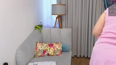 Ava online show from November 21, 8:56 am