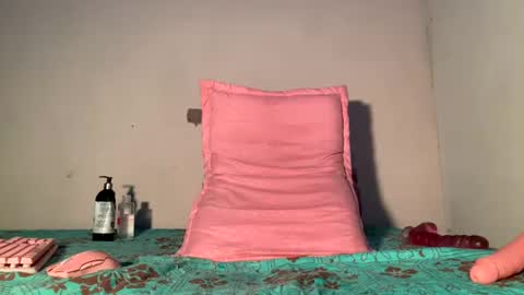 Elio  b online show from June 25, 4:42 am