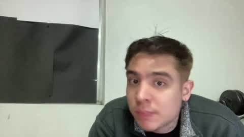 garypinepineapple online show from June 14, 2:46 am