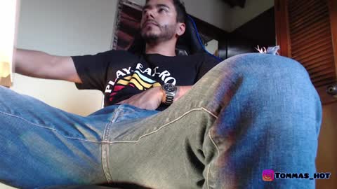 Snapshot of gato_2021 chatting on December 4, 10:02 pm More than 200 cum videos fetishes cum compilation on my PORNHUB account for 150 tokens online show from December 4, 10:02 pm