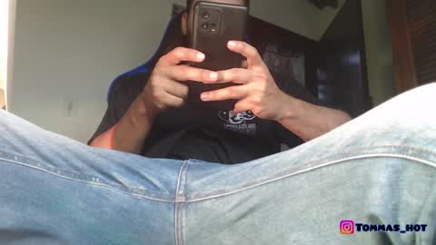 Snapshot of gato_2021 chatting on December 2, 10:29 pm More than 200 cum videos fetishes cum compilation on my PORNHUB account for 150 tokens online show from December 2, 10:29 pm