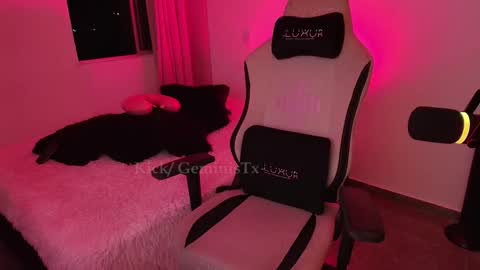 geminis11 online show from December 20, 11:33 pm