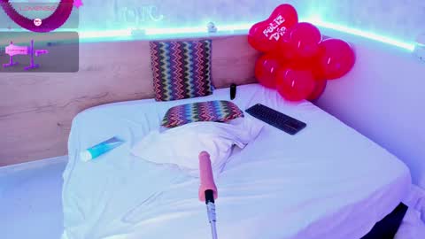 geminis muentes online show from February 15, 6:55 am