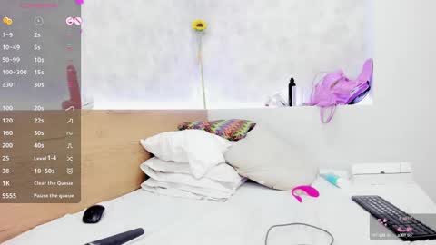 geminis muentes online show from March 9, 9:35 am