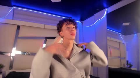 Genesis online show from December 2, 3:38 am