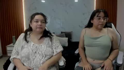genesis_y_moon online show from July 6, 4:53 am