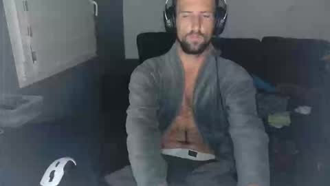 Edouard online show from November 2, 9:59 pm