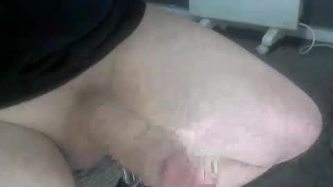 genuinebuddy online show from November 25, 5:17 am