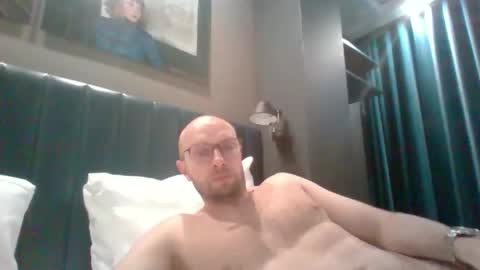 genuinecouple69 online show from March 3, 10:50 pm