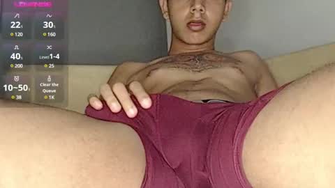 Snapshot of george_bigcock24cm chatting on February 4, 10:55 pm george_bigcock24cm online show from February 4, 10:55 pm