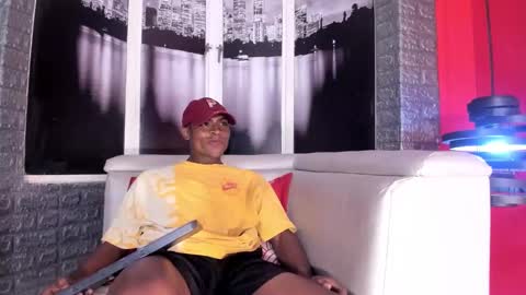 G E O R G E online show from December 3, 4:02 am