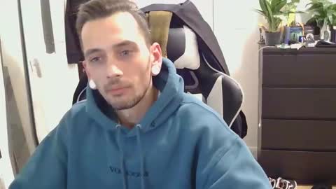 georgek0011 online show from November 28, 1:35 am