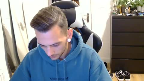 georgek0011 online show from July 1, 11:24 pm