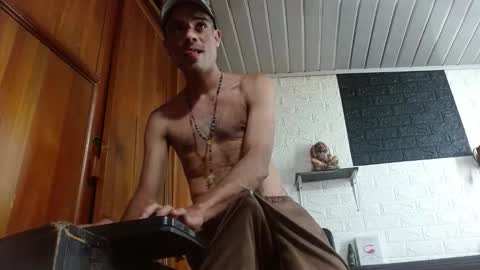 Snapshot of georgepervertscock chatting on September 14, 11:06 pm georgepervertscock online show from September 14, 11:06 pm