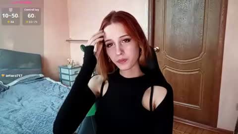 Ellie online show from July 2, 3:50 pm