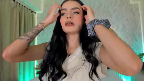 Kendal  online show from February 18, 2:06 pm