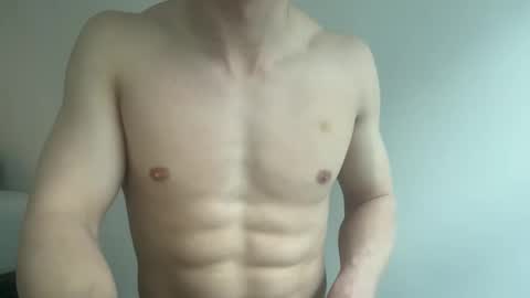 germanhunk123 online show from February 14, 11:46 am