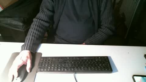 Snapshot of getz62 chatting on January 16, 8:54 am getz62 online show from January 16, 8:54 am