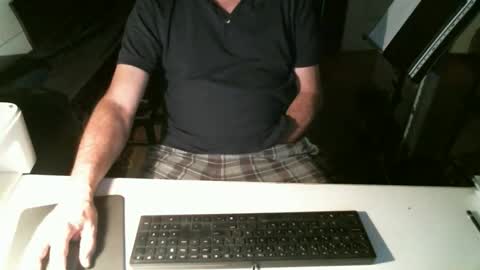 Snapshot of getz62 chatting on October 18, 8:18 am getz62 online show from October 18, 8:18 am