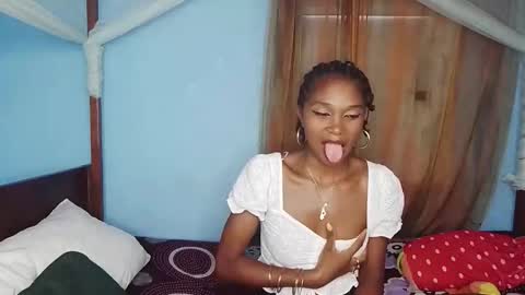 gggloria online show from February 3, 8:18 am