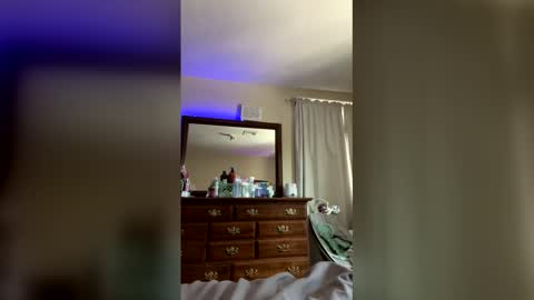 gggpixieprincess99 online show from December 18, 3:51 pm