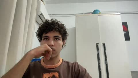 ghilassss online show from July 31, 1:34 pm
