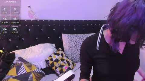 Allison  online show from February 25, 8:56 pm