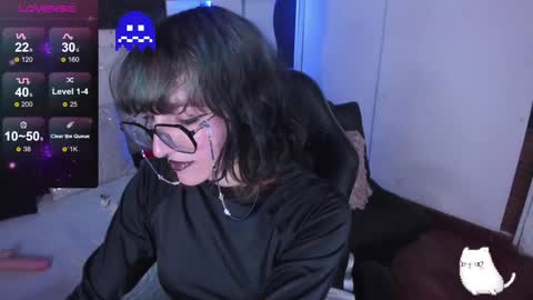 Allison  online show from February 18, 11:30 pm