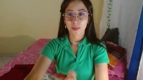 Gia  online show from February 26, 11:09 pm