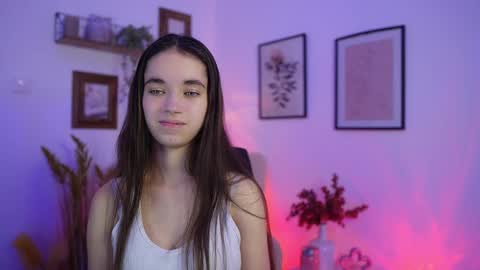 Gia Paige18 online show from November 30, 6:59 pm