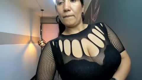 G I A  FOX online show from March 2, 10:56 am