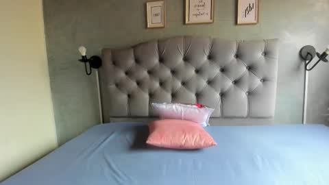 giannaslimjb online show from December 22, 7:31 pm