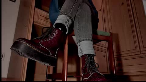 Gigi independet model P online show from March 13, 9:56 am