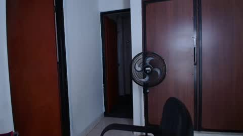 Snapshot of gigimiler8 chatting on February 25, 9:58 pm Sharlotte  online show from February 25, 9:58 pm