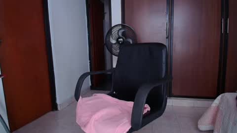 Snapshot of gigimiler8 chatting on February 27, 9:14 pm Sharlotte  online show from February 27, 9:14 pm