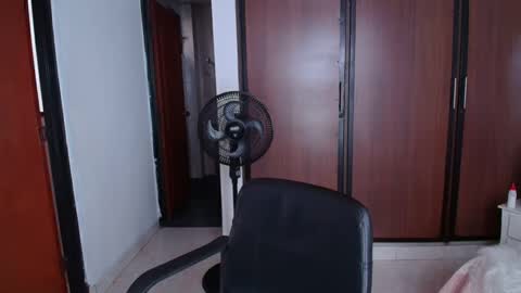 Snapshot of gigimiler8 chatting on February 11, 7:48 pm Sharlotte  online show from February 11, 7:48 pm