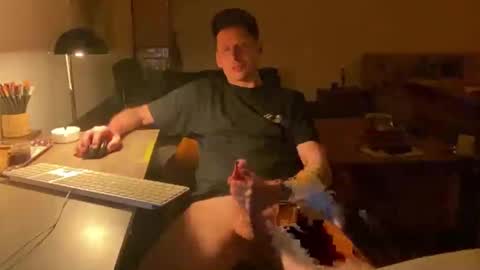 Sebastian online show from February 3, 6:13 am