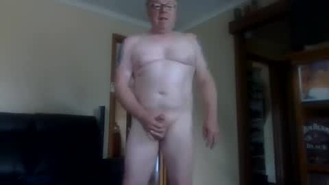 gimmmieoooo online show from February 20, 9:17 pm